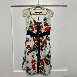 Kensie zip up dress, size small